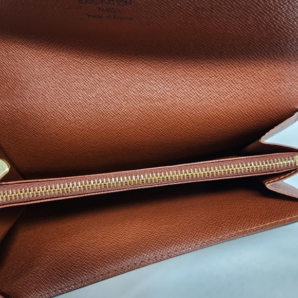 Authentic Louis Vuitton Vintage Sarah wallet - Picture 6 of 8